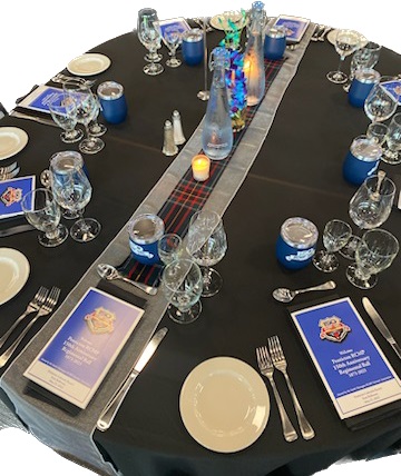 La table du dîner officiel du gala de la GRC.
